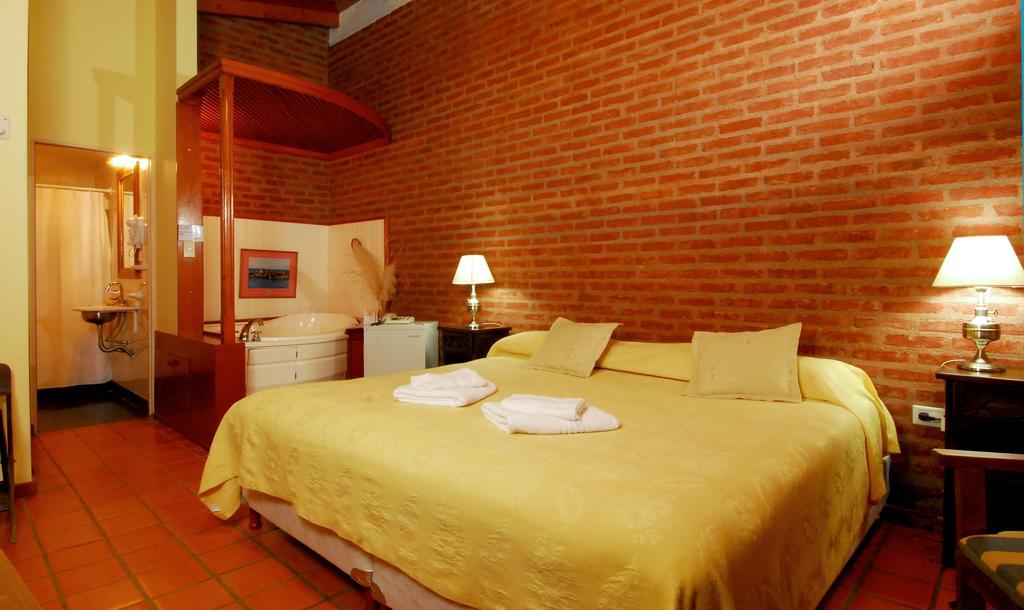 The Paradise Hotel 3*